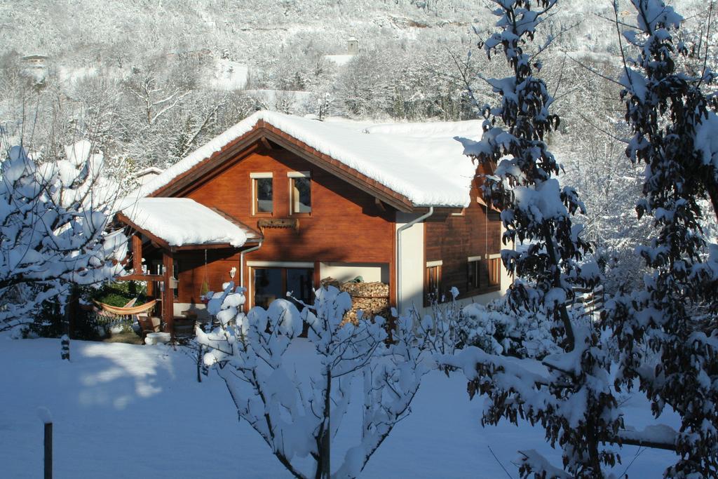 Chambre D'Hotes "Les Crets" Mercury-Gémilly Exteriör bild